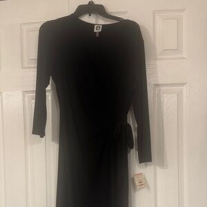 Anne Klein Black Long Sleeve Dress- light weight